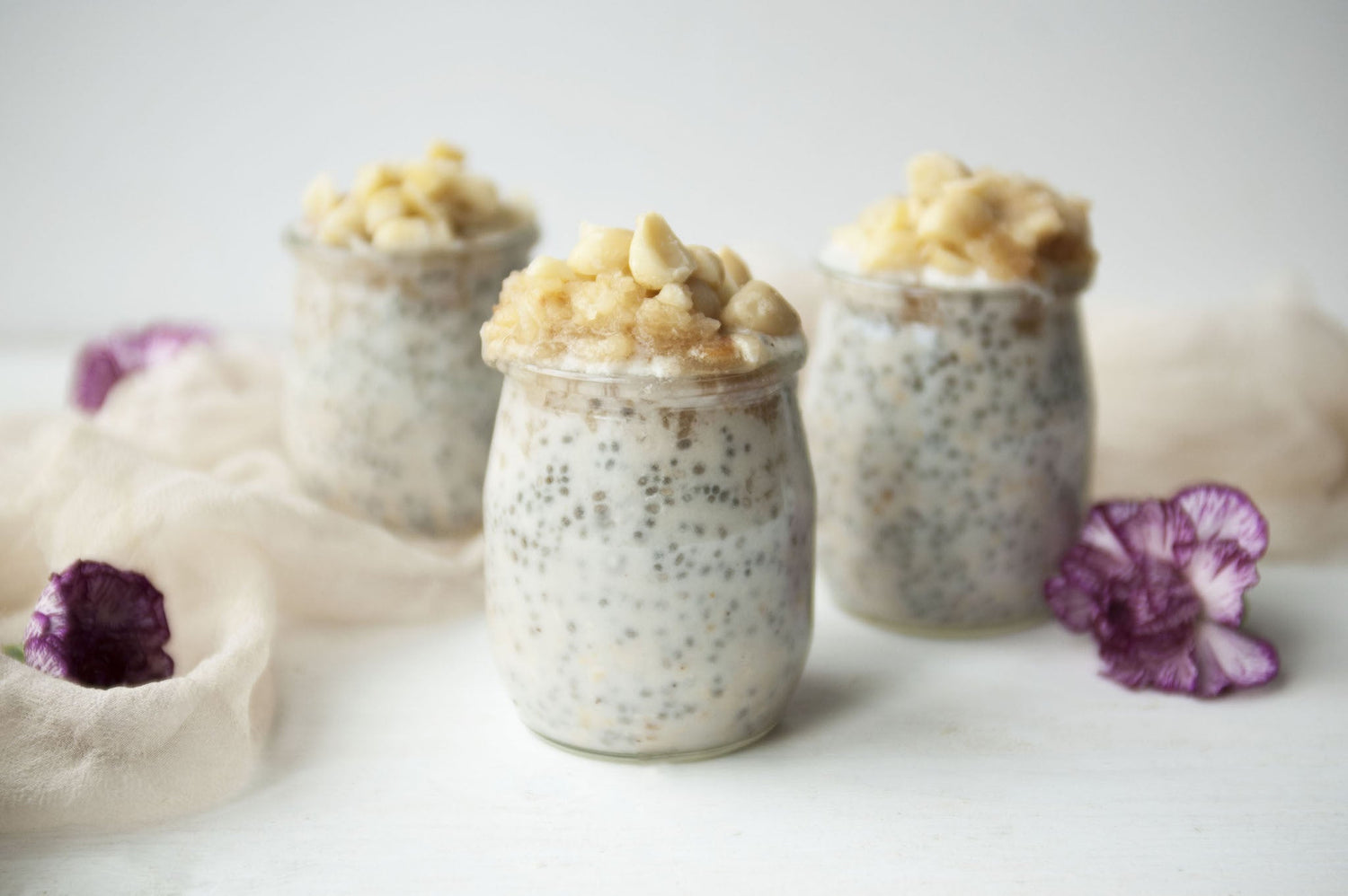 Chia Apple Porridge With Macadamia